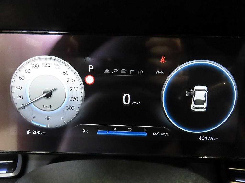 HYUNDAI Avante - Vista 9