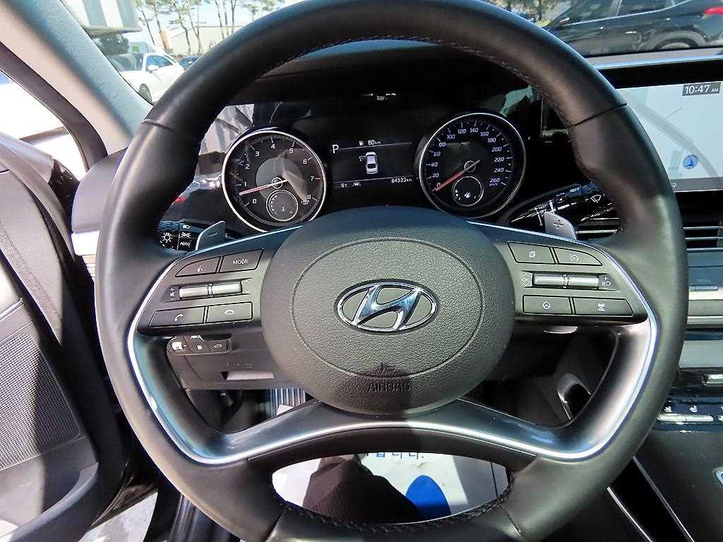 HYUNDAI Grandeur - Vista 8