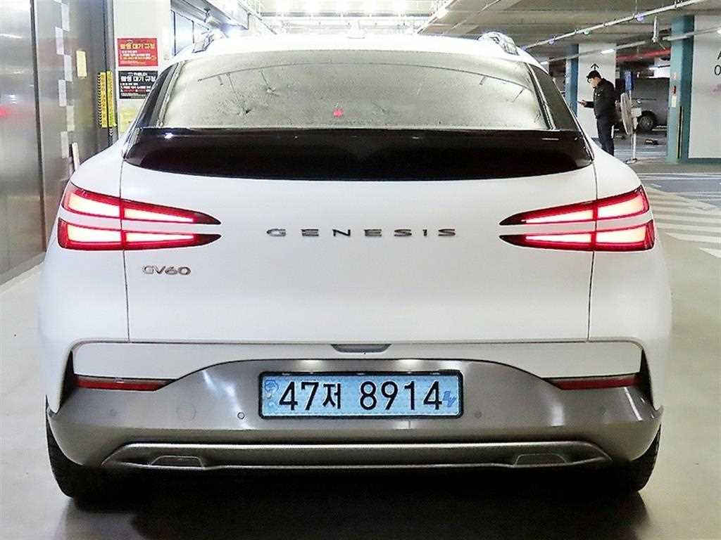 Genesis GV60 - Vista 5