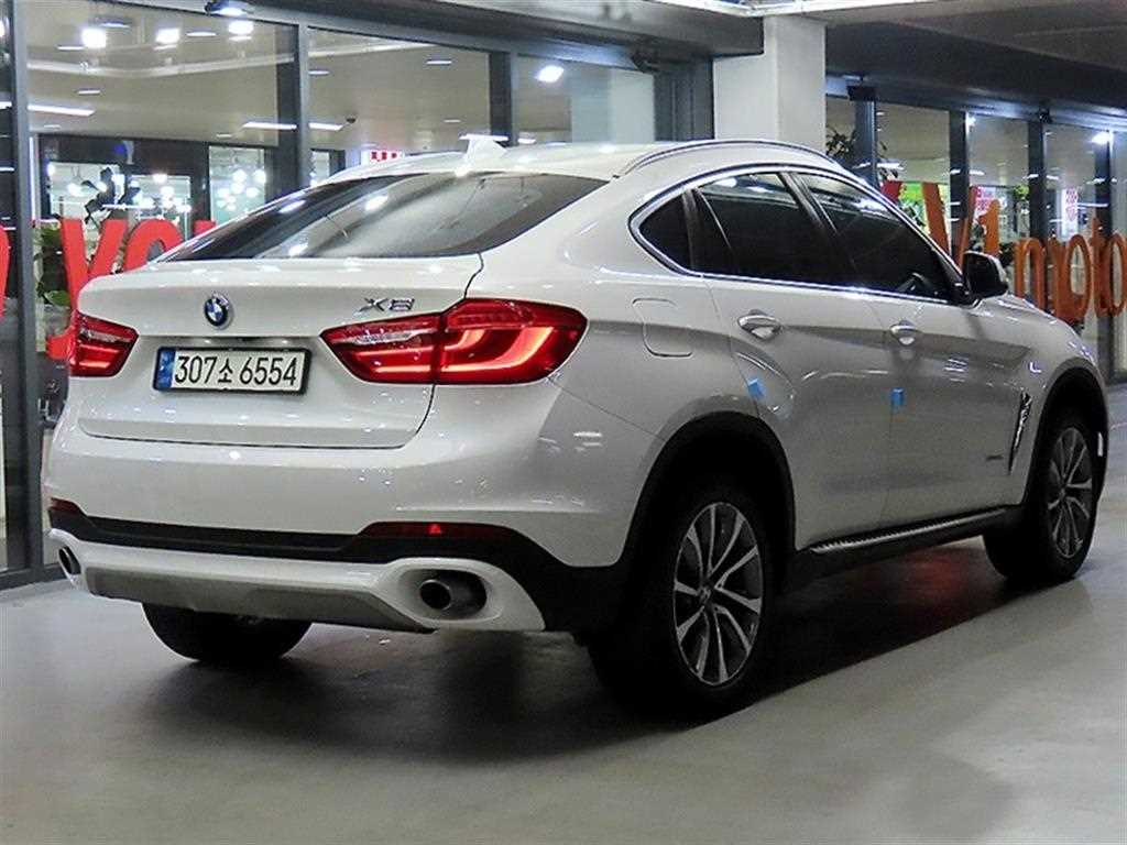 BMW X6 - Vista 4