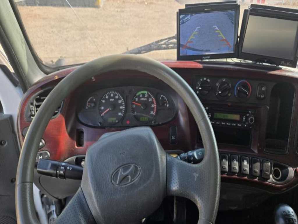 medium and large cargo truck 2014 Blanco - Importación desde Corea - HF Imports Iquique - Foto 13