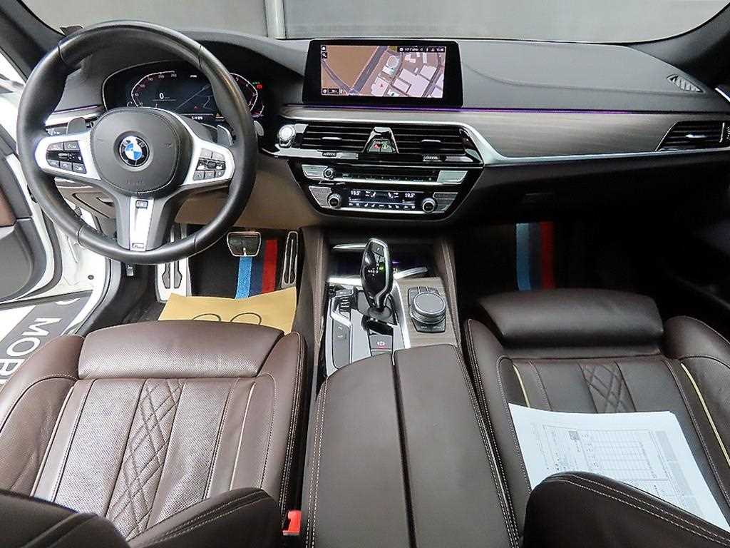 BMW 5 Series - Vista 7