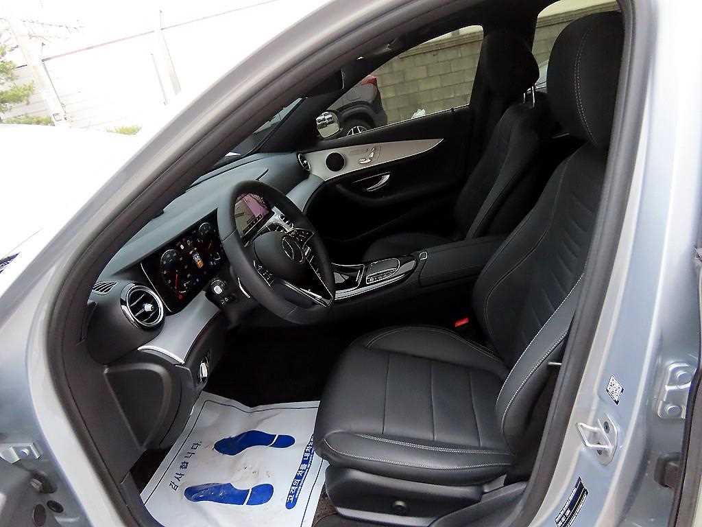 Mercedes Benz E class - Vista 5