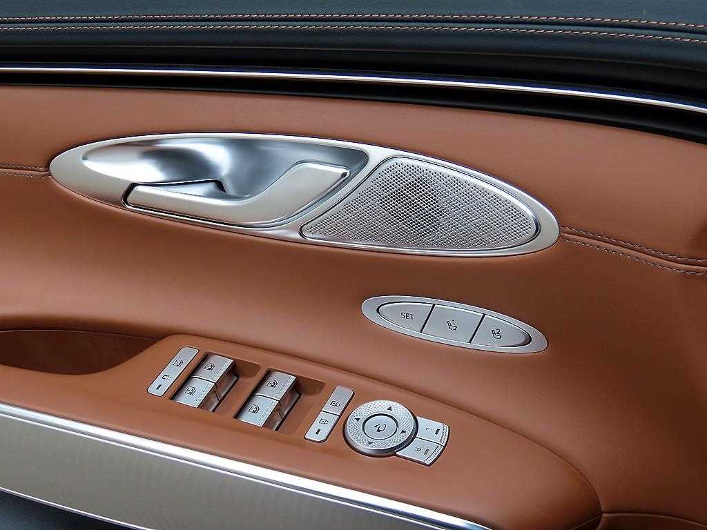 Genesis GV70 - Vista 11