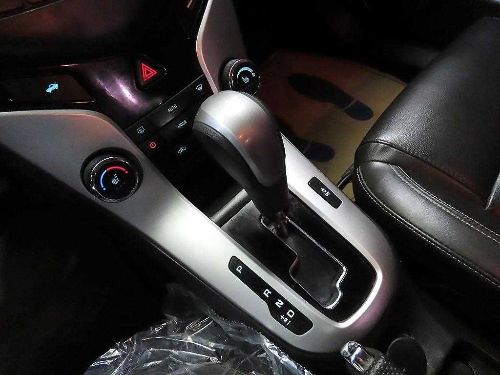 Chevrolet Cruise - Vista 12