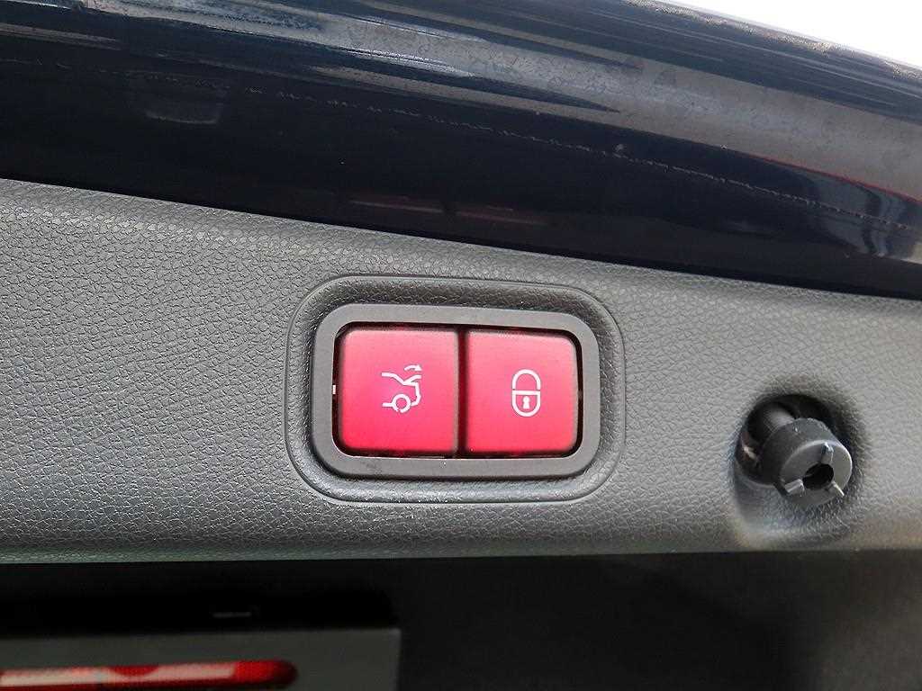 Mercedes Benz E class 2021 Azul - Importación desde Corea - HF Imports Iquique - Foto 16