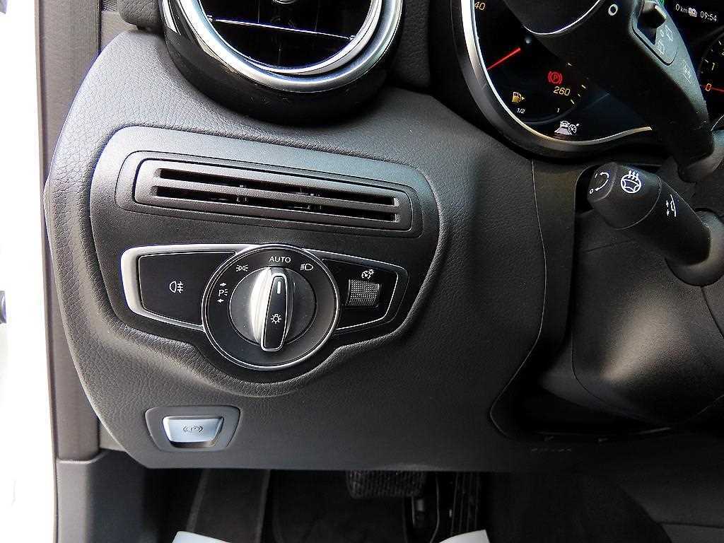 Mercedes Benz GLC Class - Vista 12