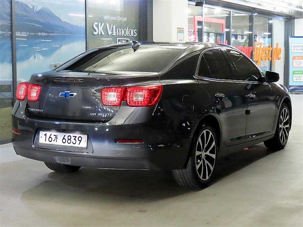Chevrolet Malibu - Vista 4