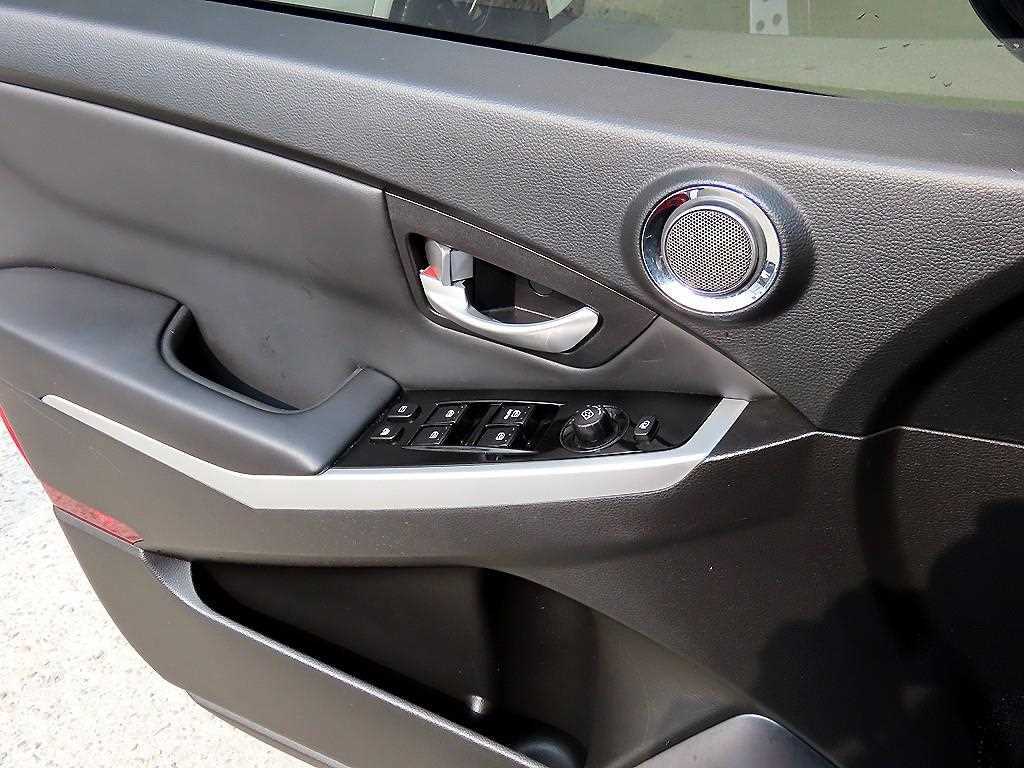 Ssangyong Korando - Vista 11