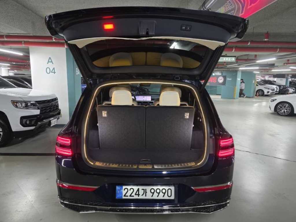 Genesis GV80 - Vista 8