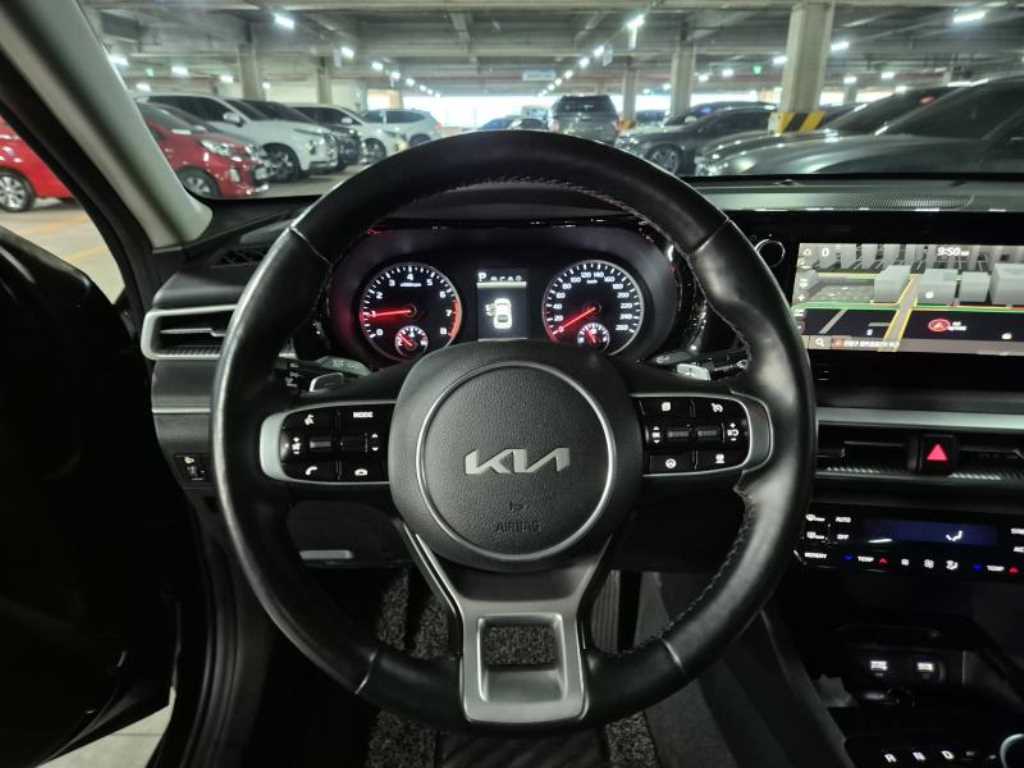 KIA K5 - Vista 8