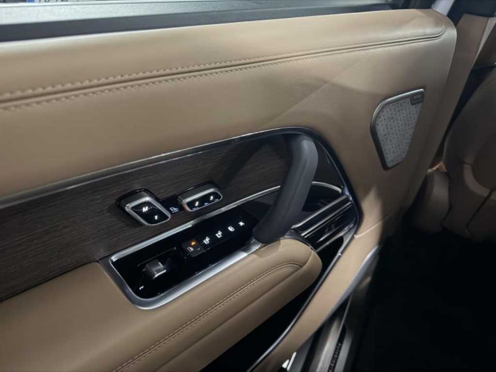 Land Rover Range Rover 2025 - Importación desde Corea - HF Imports Iquique - Foto 17