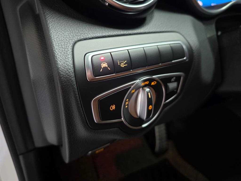 Mercedes Benz C Class - Vista 10