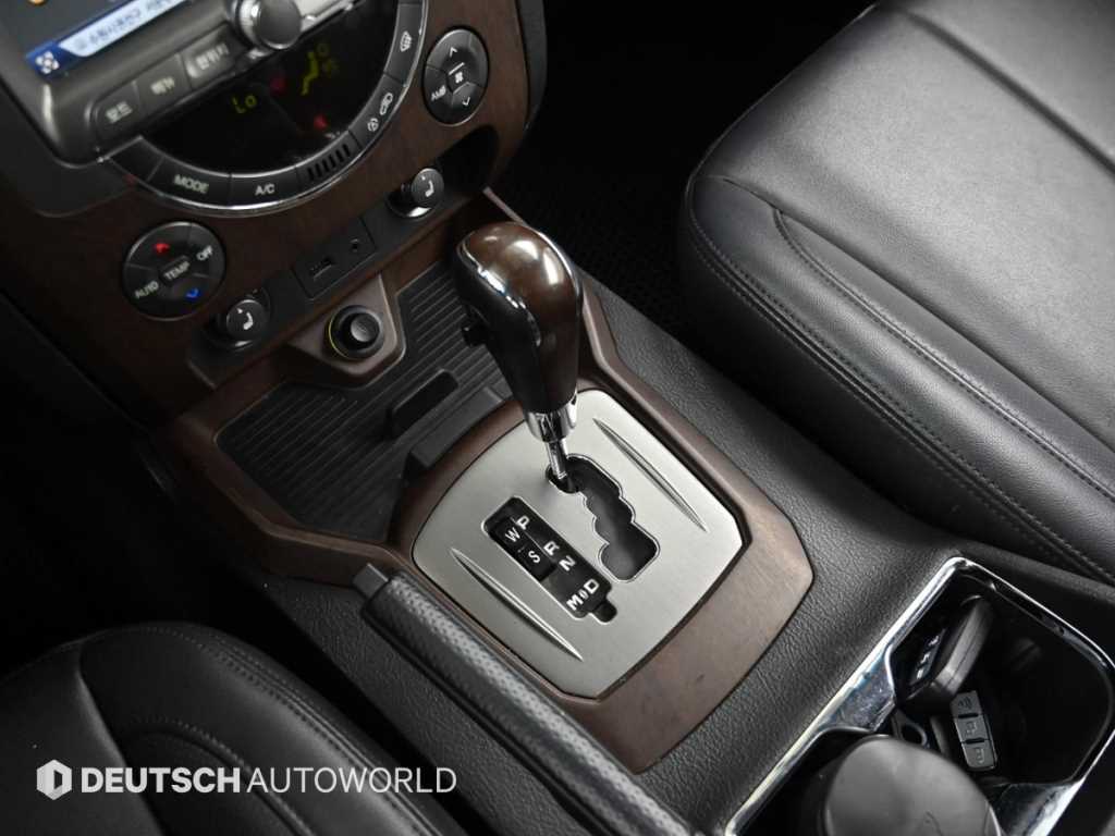 Ssangyong Rexton - Vista 9