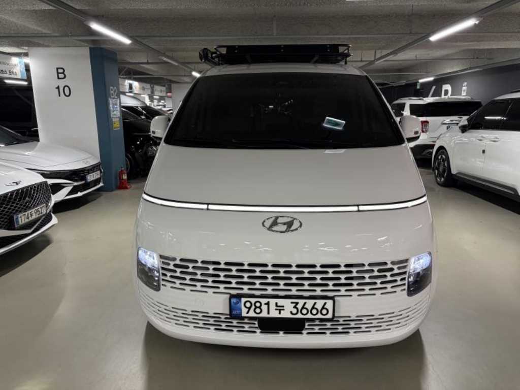 HYUNDAI Staria - Vista 11