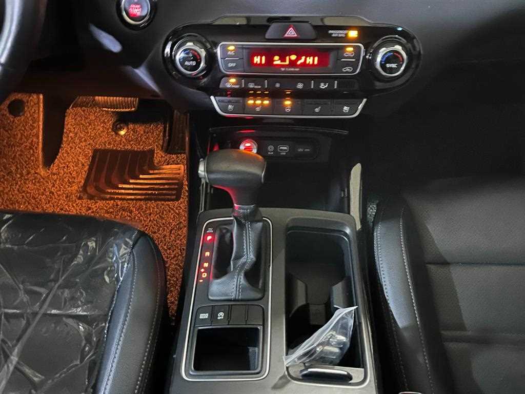 KIA Sorento - Vista 10