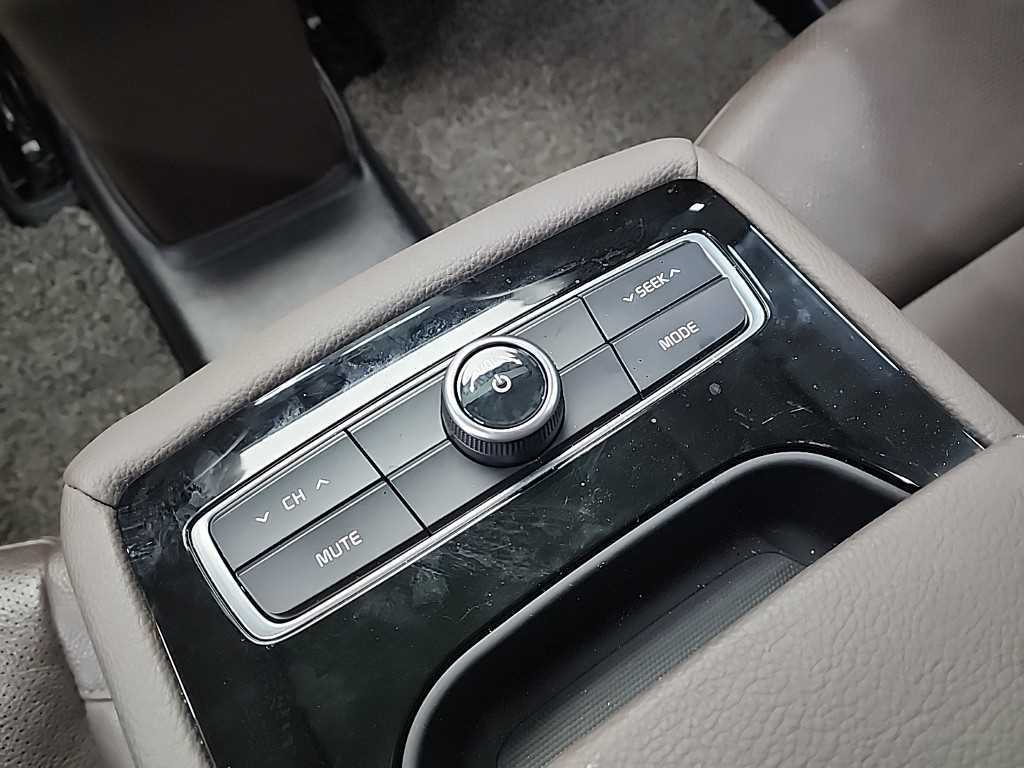 KIA K7 2016 Negro - Importación desde Corea - HF Imports Iquique - Foto 17