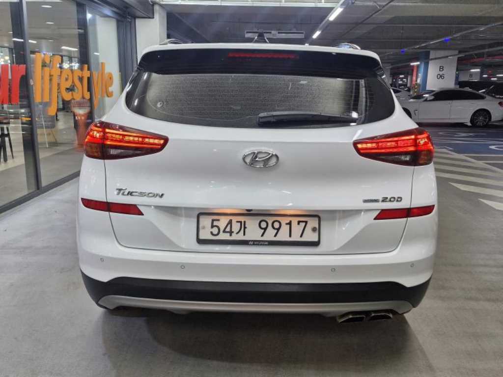 HYUNDAI Tucson - Vista 5