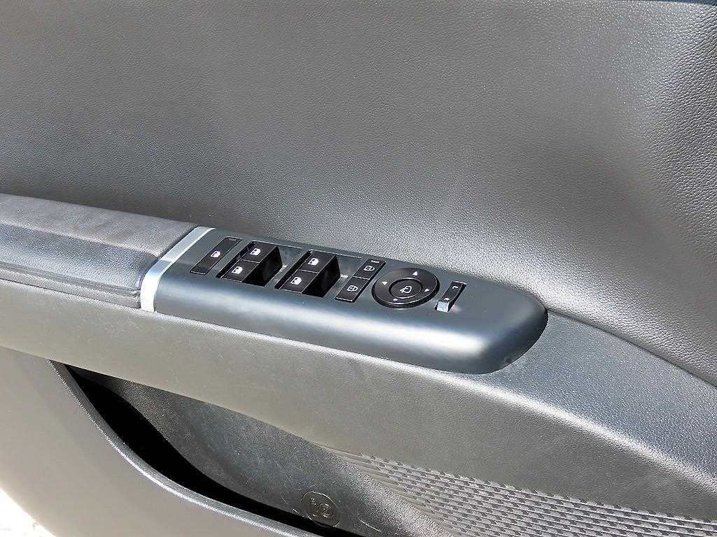 HYUNDAI Grandeur - Vista 11