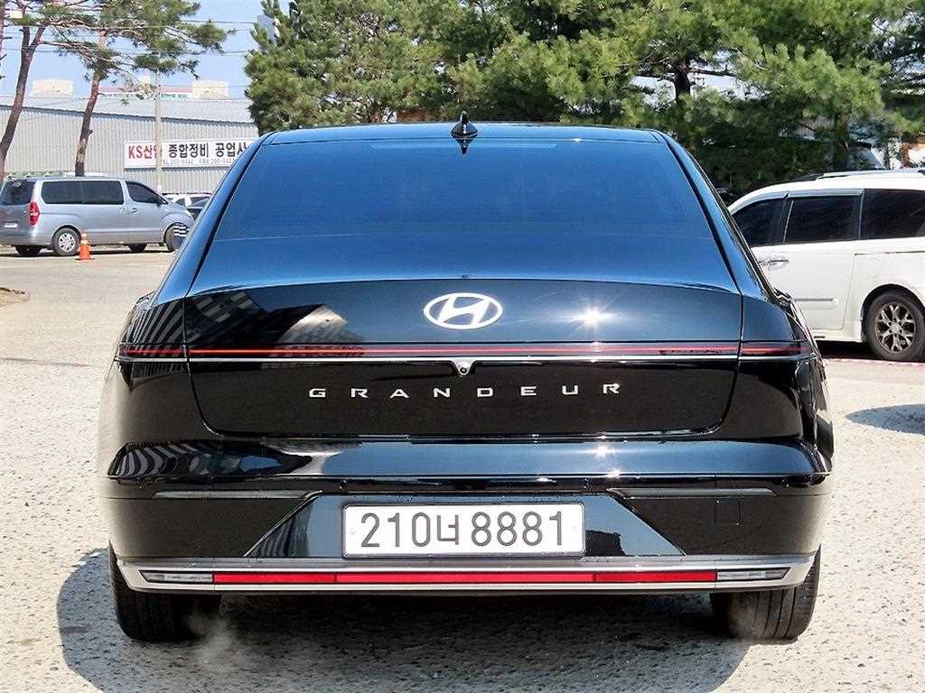 HYUNDAI Grandeur - Vista 4