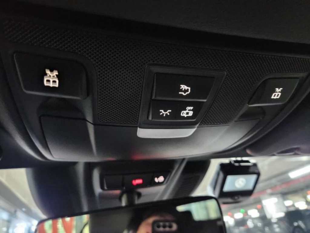 Mercedes Benz E class - Vista 11