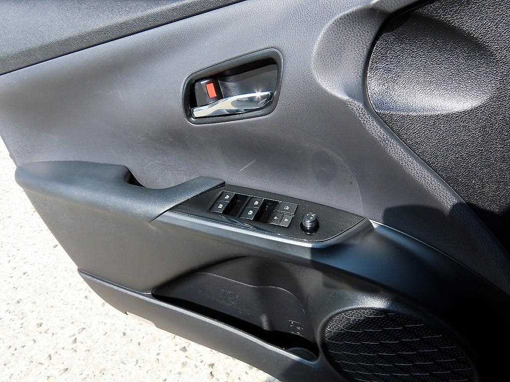 Toyota Prius - Vista 11