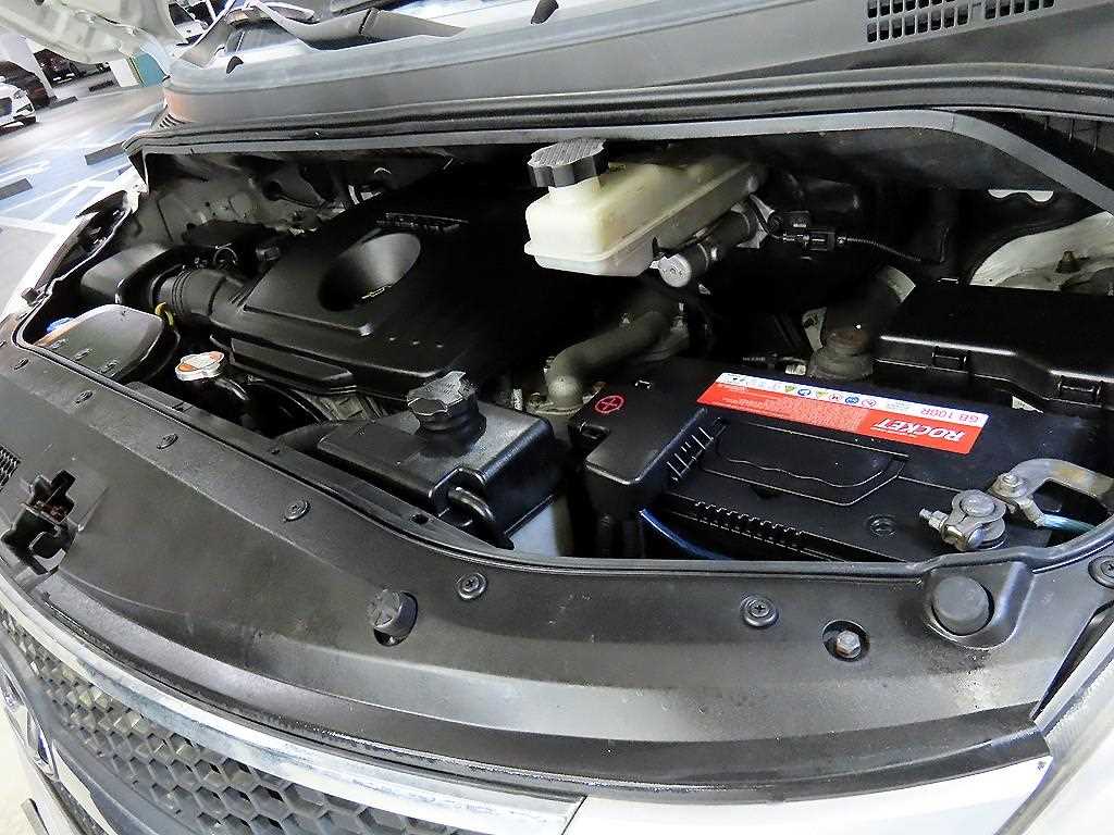 HYUNDAI Starex 2010 Plateado - Importación desde Corea - HF Imports Iquique - Foto 19