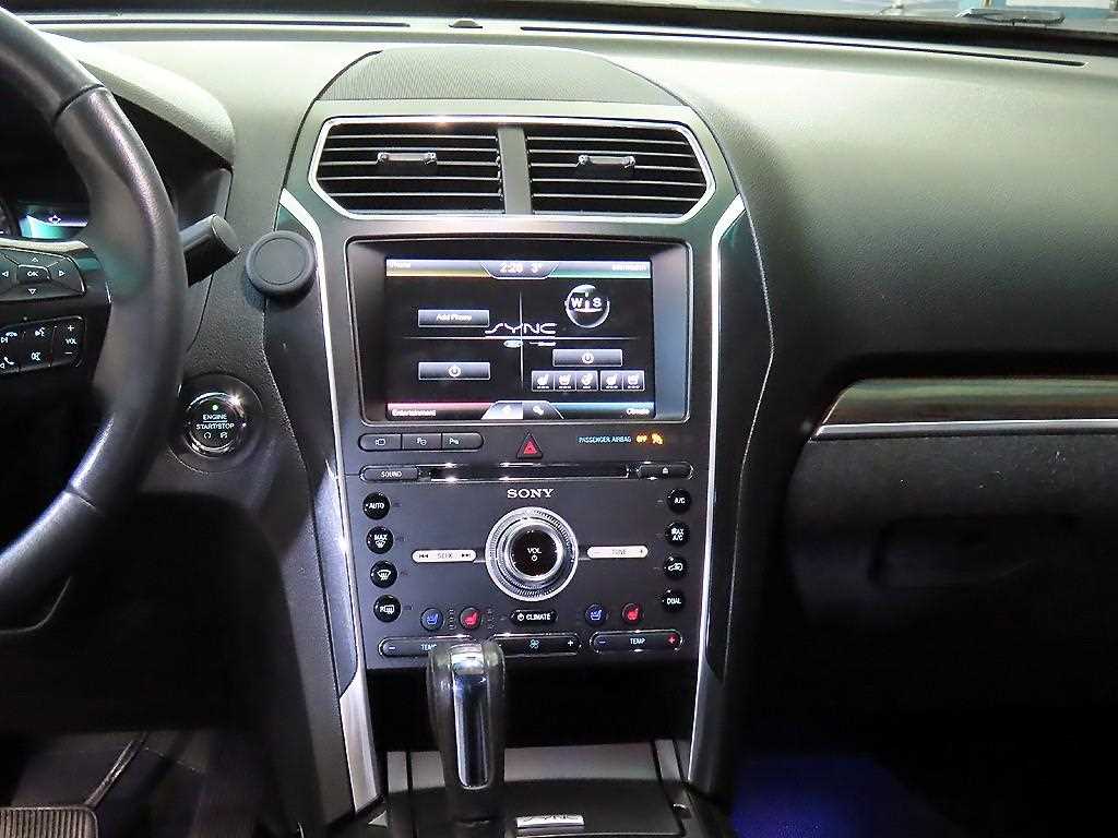 Ford Explorer - Vista 11