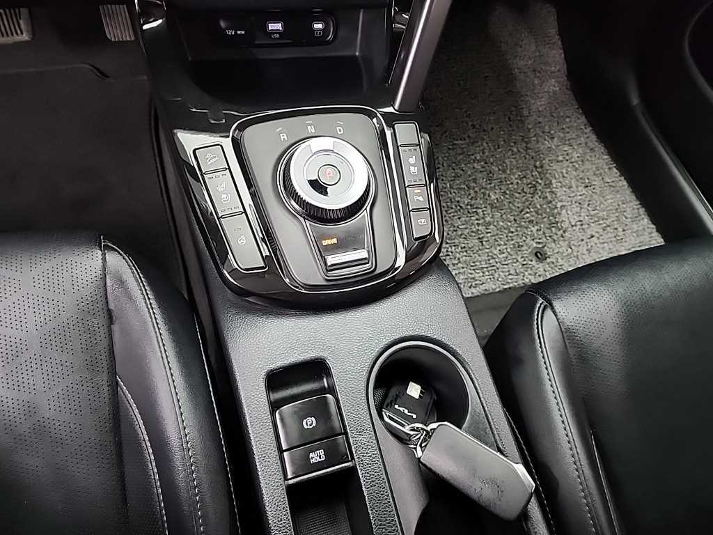 KIA Seltos - Vista 8