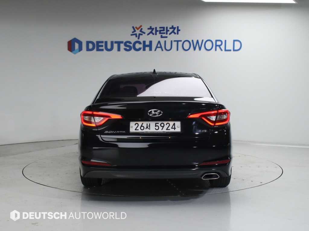 HYUNDAI Sonata - Vista 4