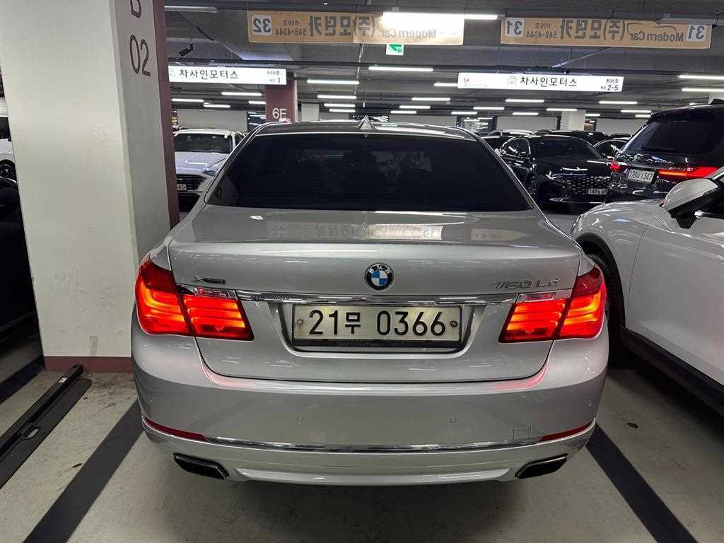 BMW 7 Series - Vista 4