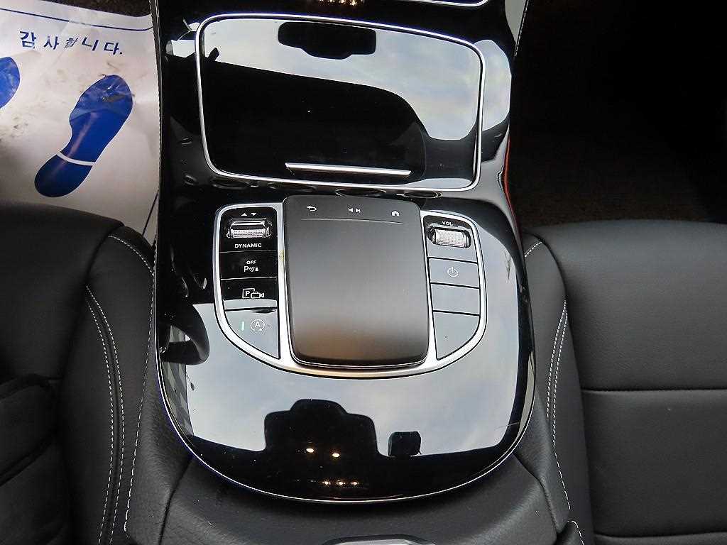 Mercedes Benz E class 2021 Plateado - Importación desde Corea - HF Imports Iquique - Foto 13