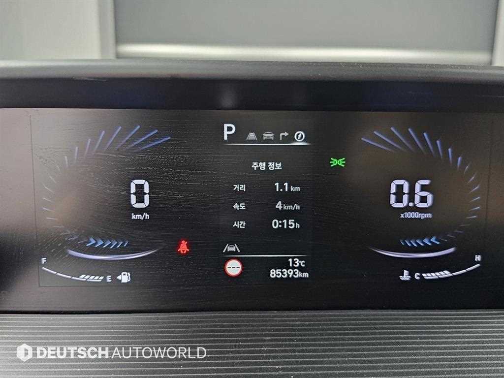 HYUNDAI Staria - Vista 8