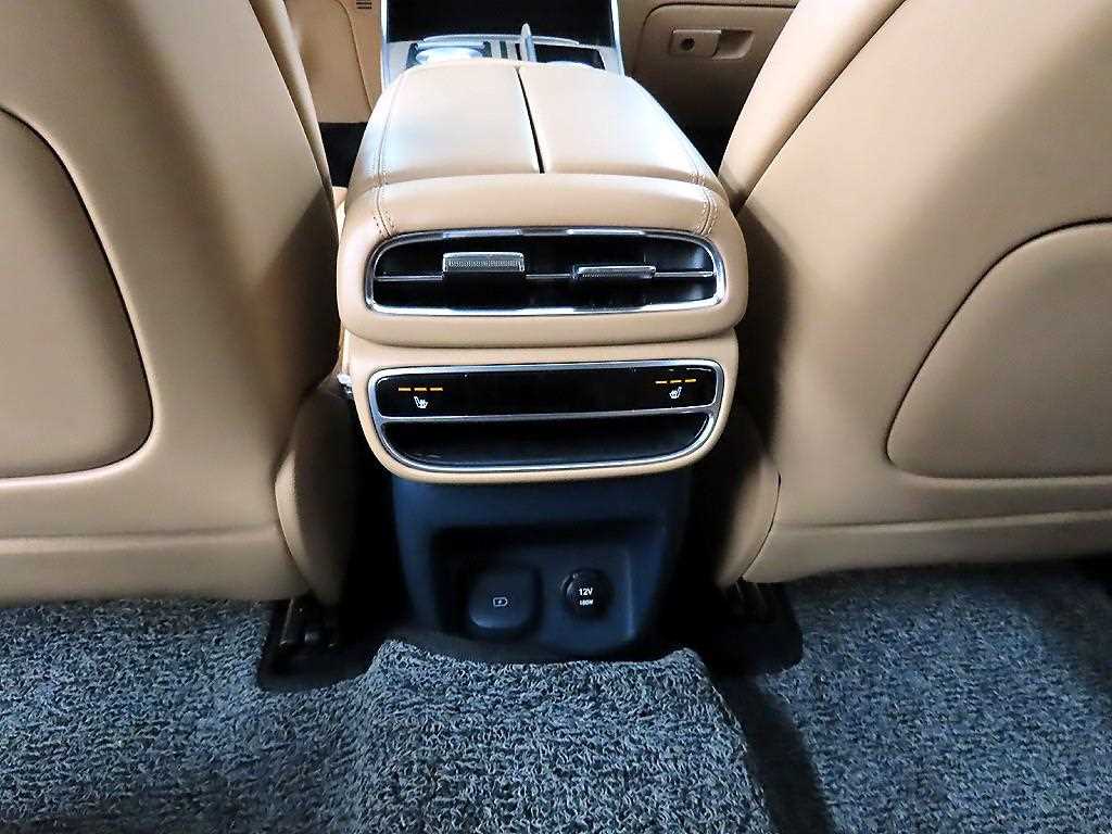 Genesis GV80 - Vista 12