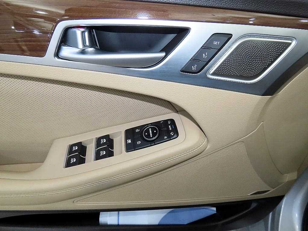 Genesis G80 2017 Plateado - Importación desde Corea - HF Imports Iquique - Foto 15