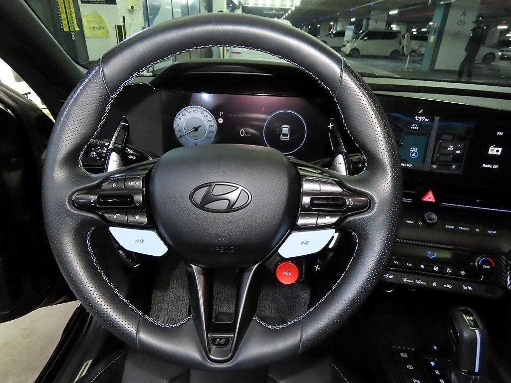 HYUNDAI Avante - Vista 8