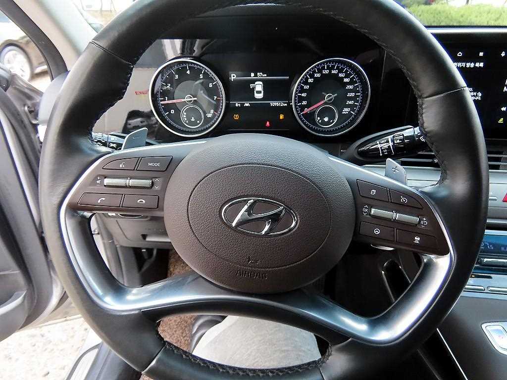 HYUNDAI Grandeur - Vista 8