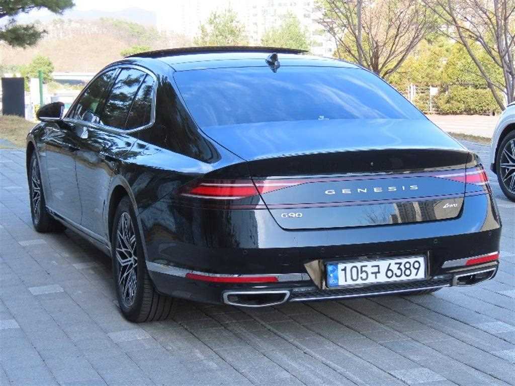 Genesis G90 - Vista 4