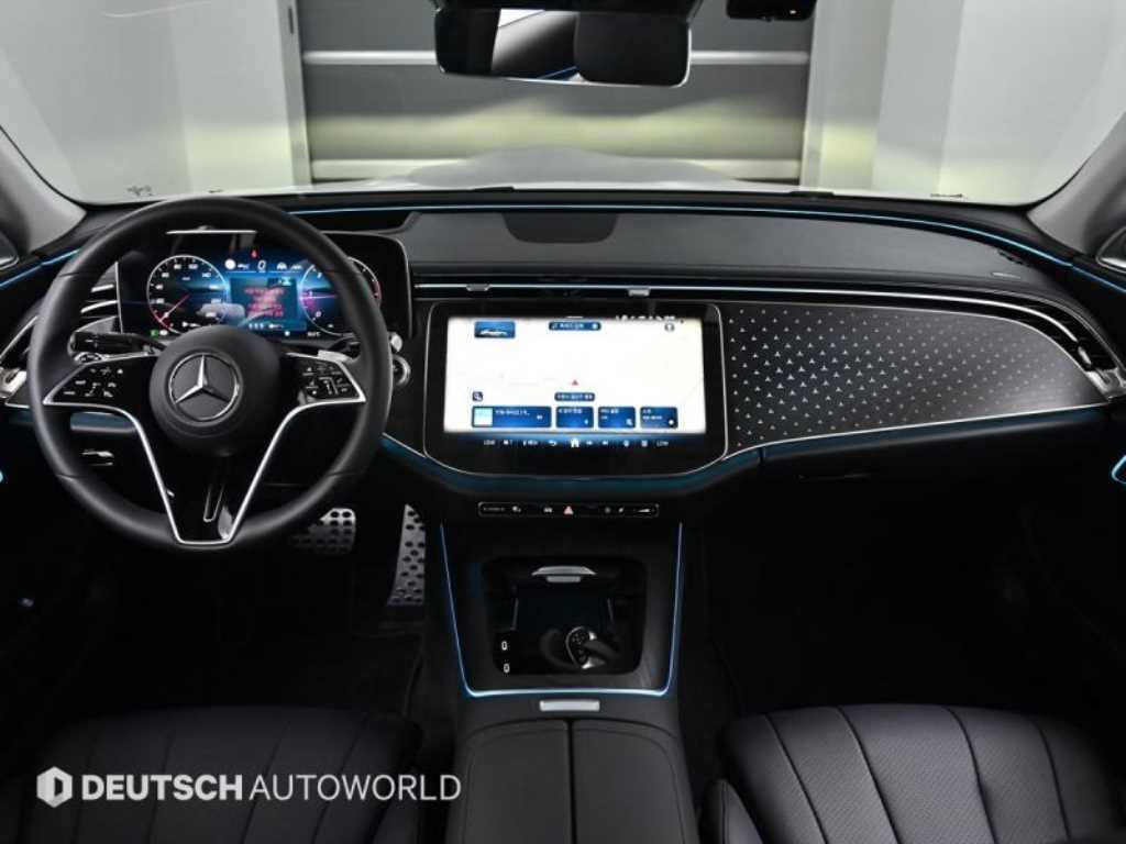 Mercedes Benz E class - Vista 7