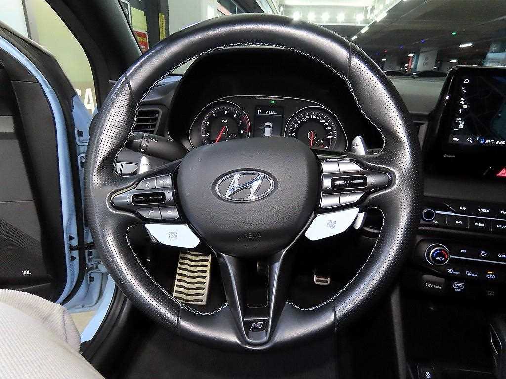 HYUNDAI Veloster - Vista 8