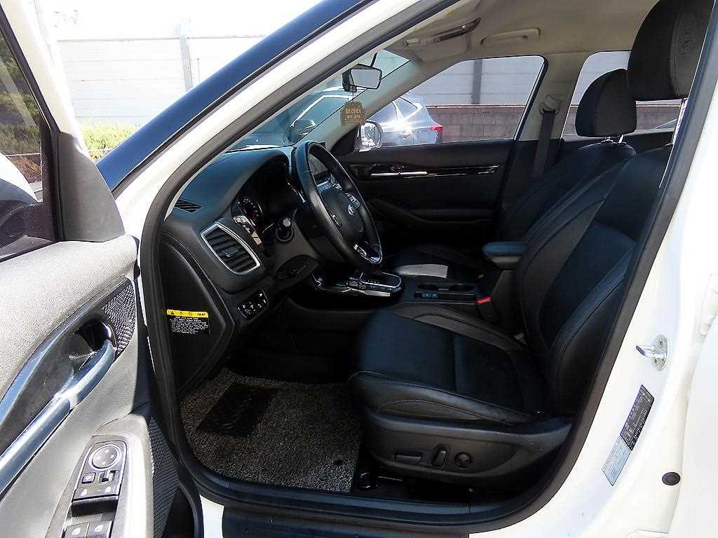 KIA Seltos - Vista 5