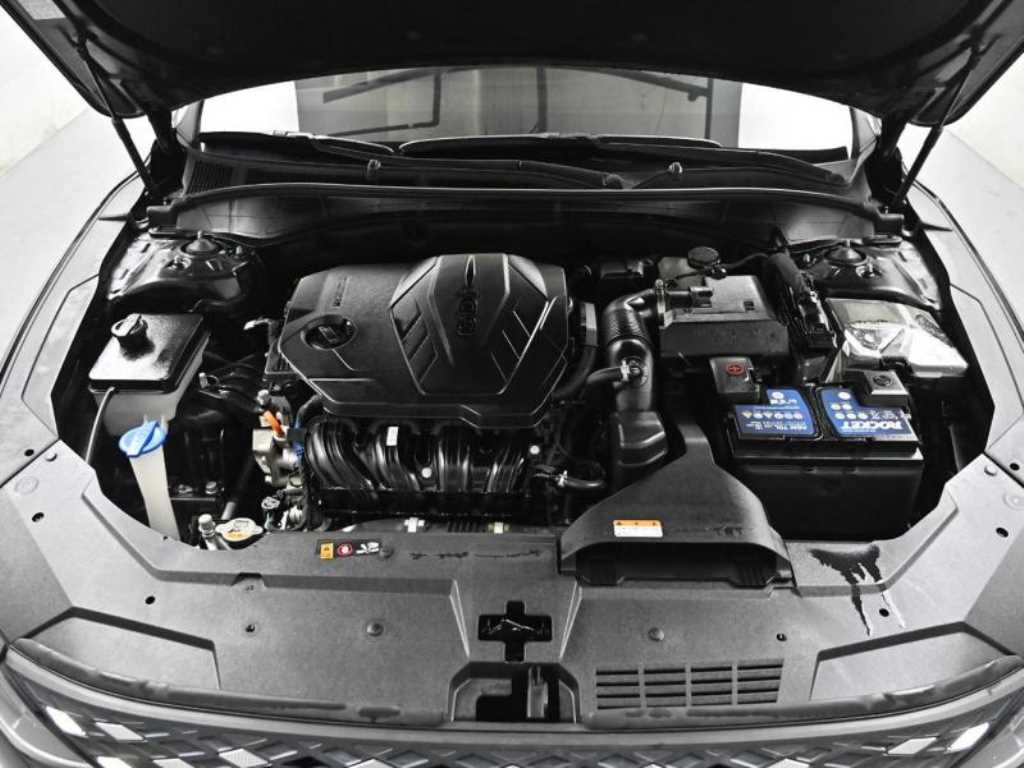 HYUNDAI Grandeur - Vista 6