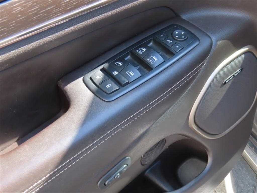 Jeep Cherokee - Vista 12