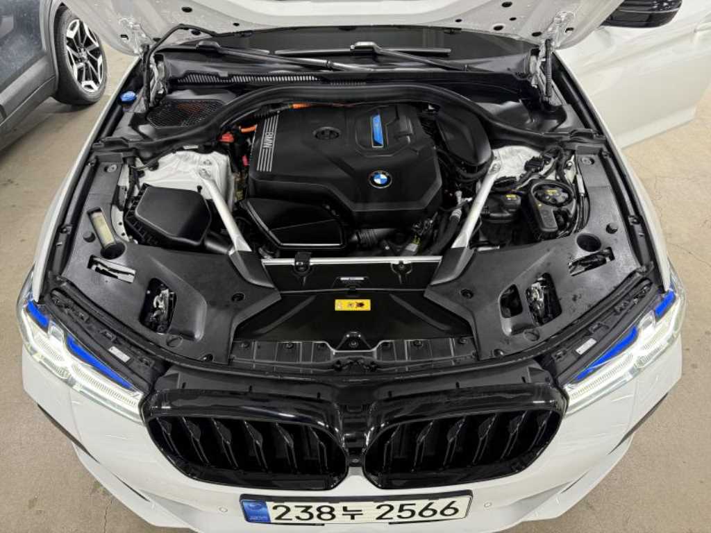 BMW 5 Series 2022 - Importación desde Corea - HF Imports Iquique - Foto 18