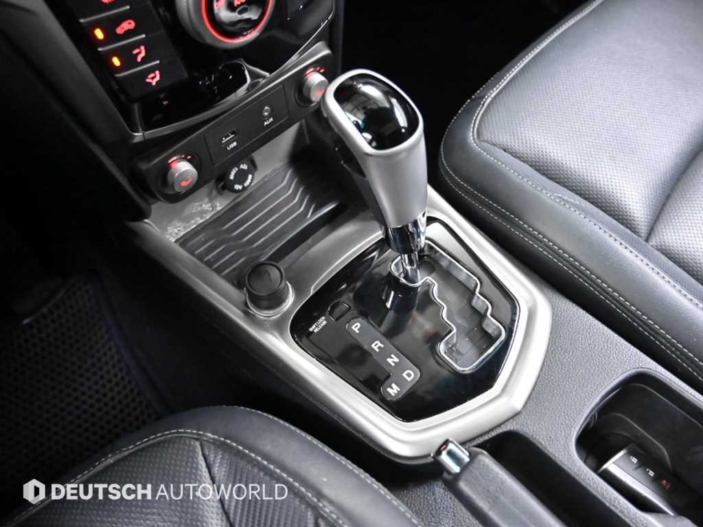 Ssangyong Tivoli - Vista 9