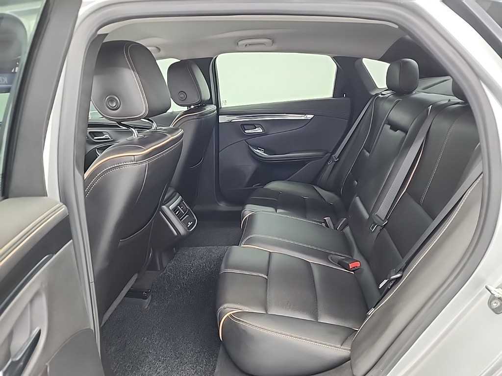 Chevrolet Impala - Vista 12