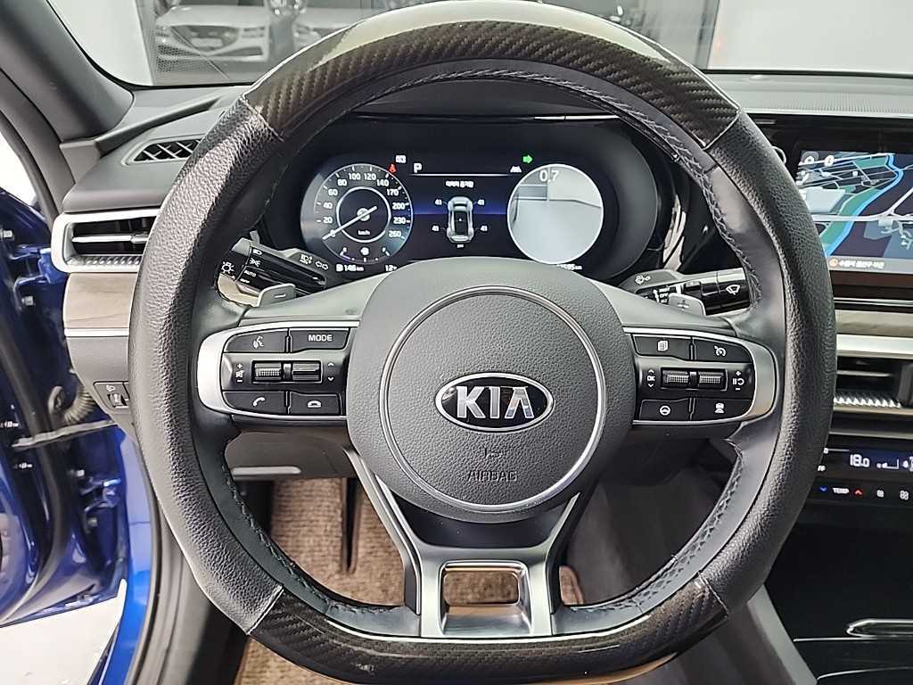 KIA K5 - Vista 9