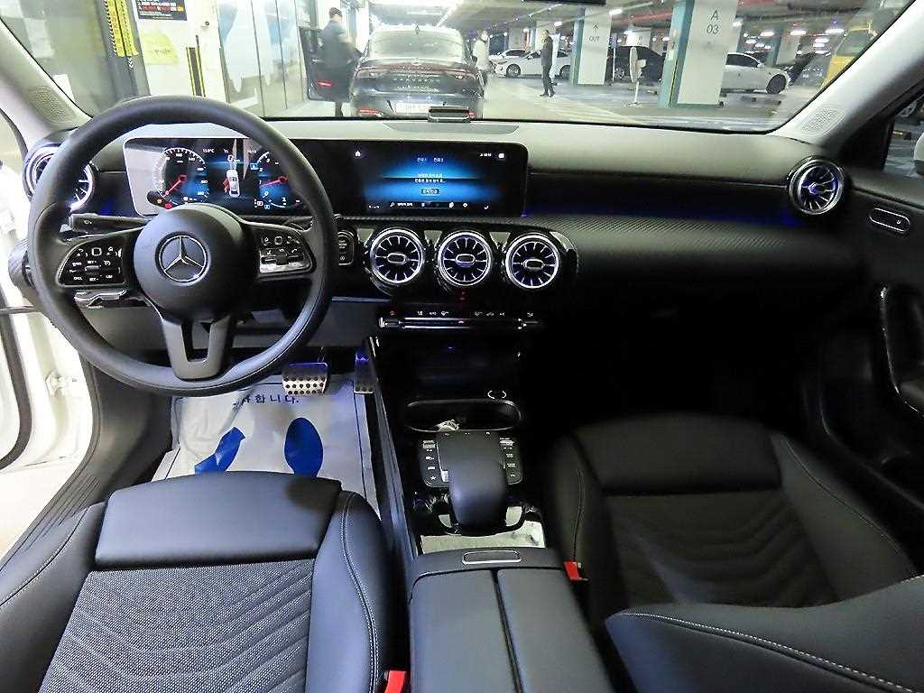 Mercedes Benz A Class - Vista 10