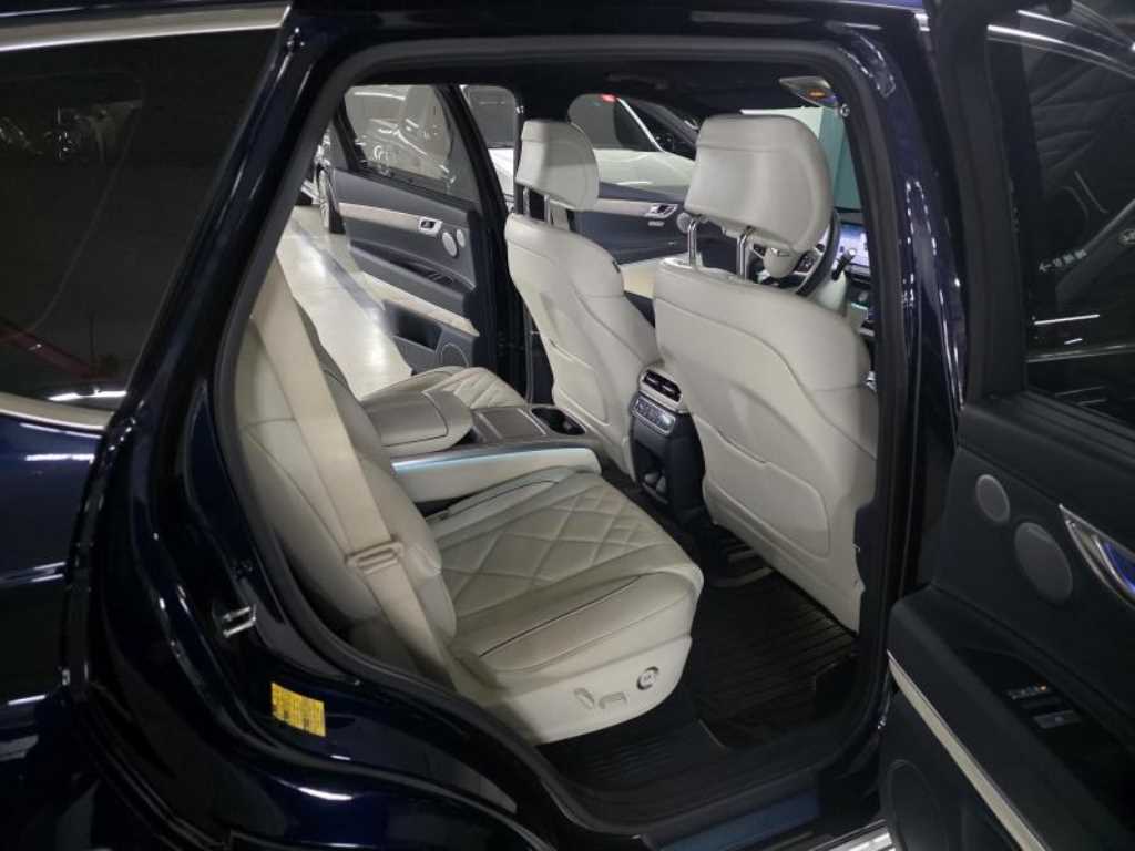 Genesis GV80 - Vista 12