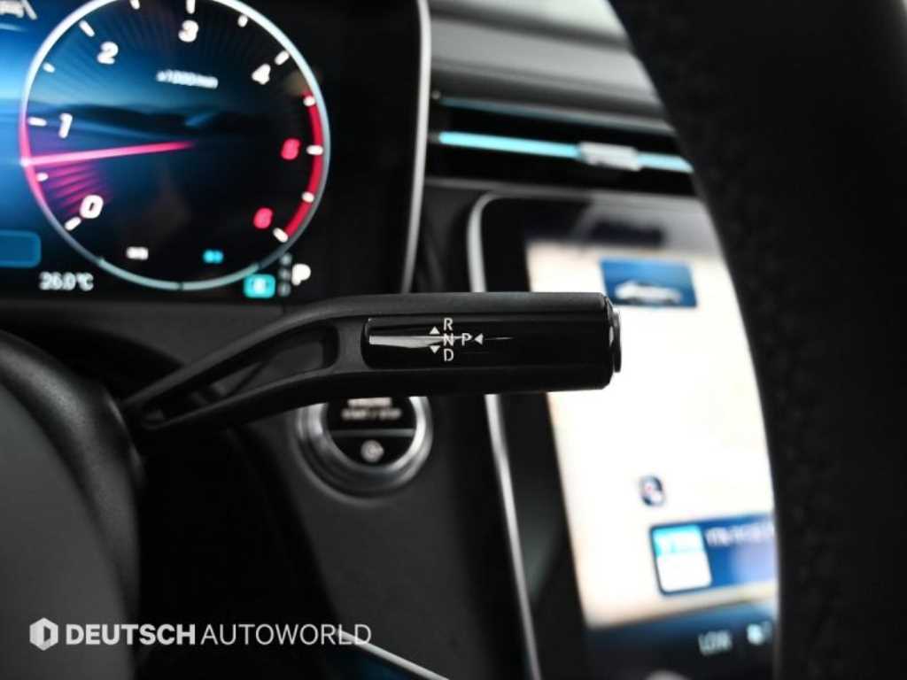 Mercedes Benz E class - Vista 8